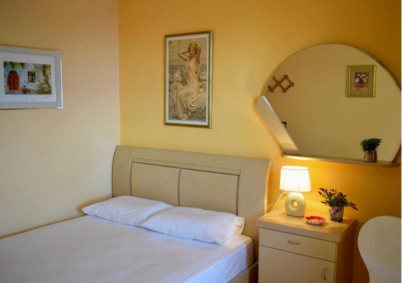 Studios And Apartments Meri Neo Klima Zewnętrze zdjęcie