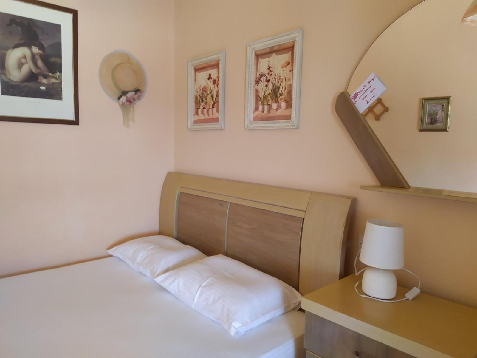 Studios And Apartments Meri Neo Klima Zewnętrze zdjęcie